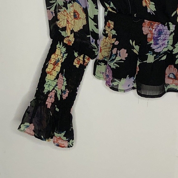 NWT WAYF Womens Chiffon Black Floral Blouse Top‎ Size Small Long Sleeve Smocked - Picture 4 of 8